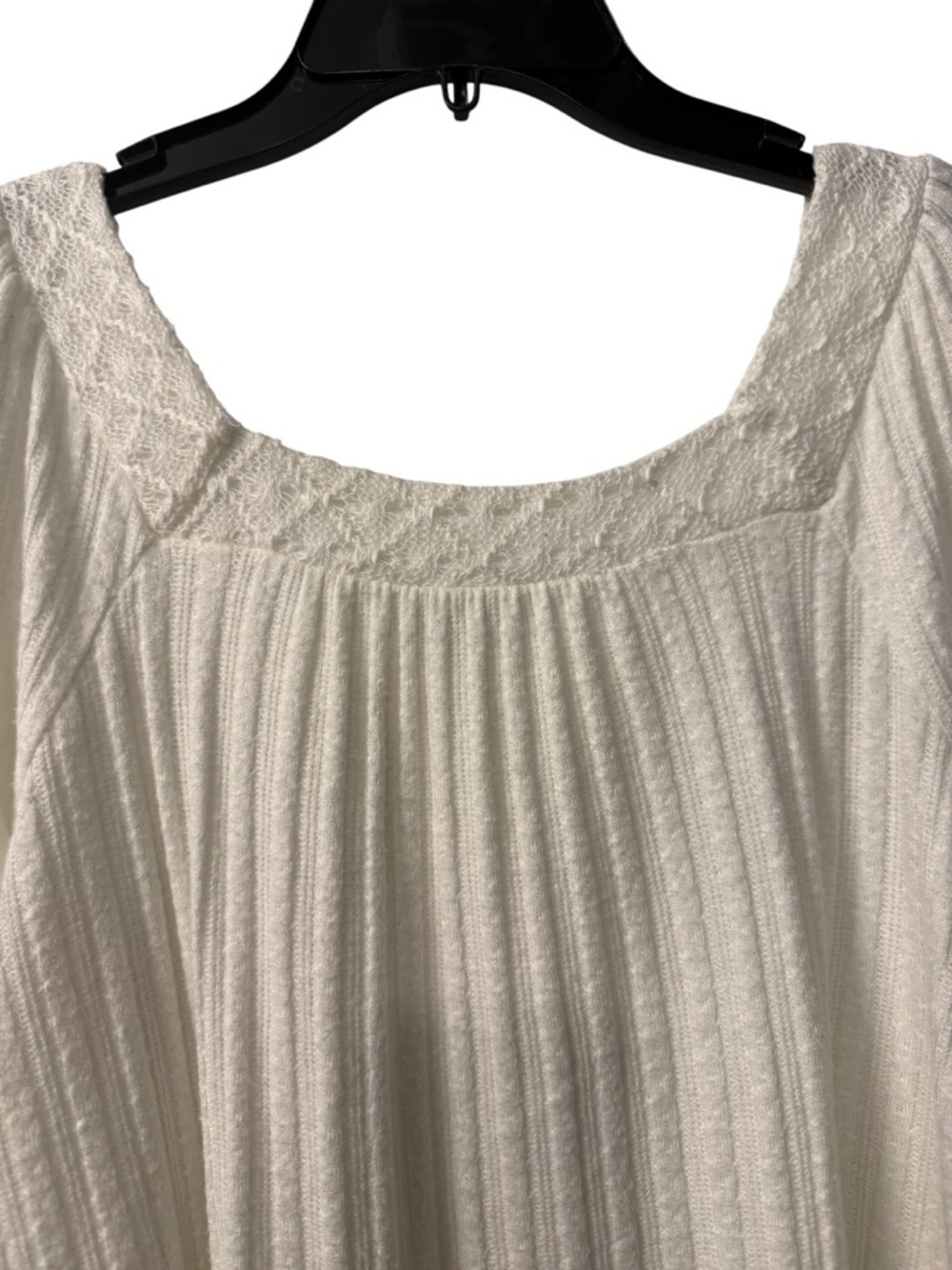 Women's Cato est 1946 white button up top with lace trim neckline EUC Size XL - Picture 6 of 9